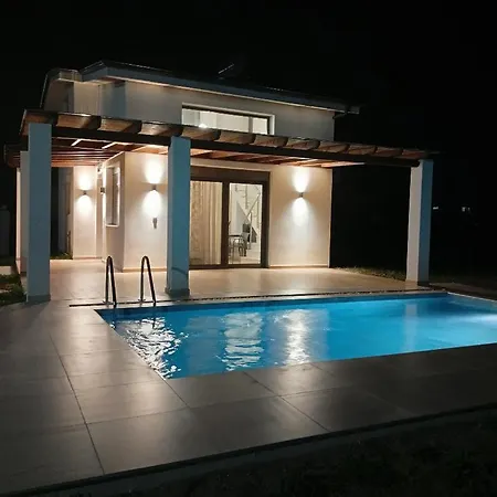 Nerina House בית נופש