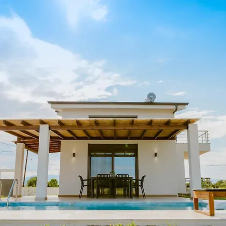 בית נופש Nerina House Paralía
